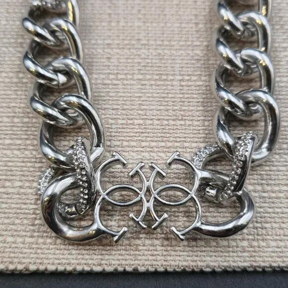 19 Inch Pavé & Quatro Guess Brand Necklace B1017 - Picture 3 of 7